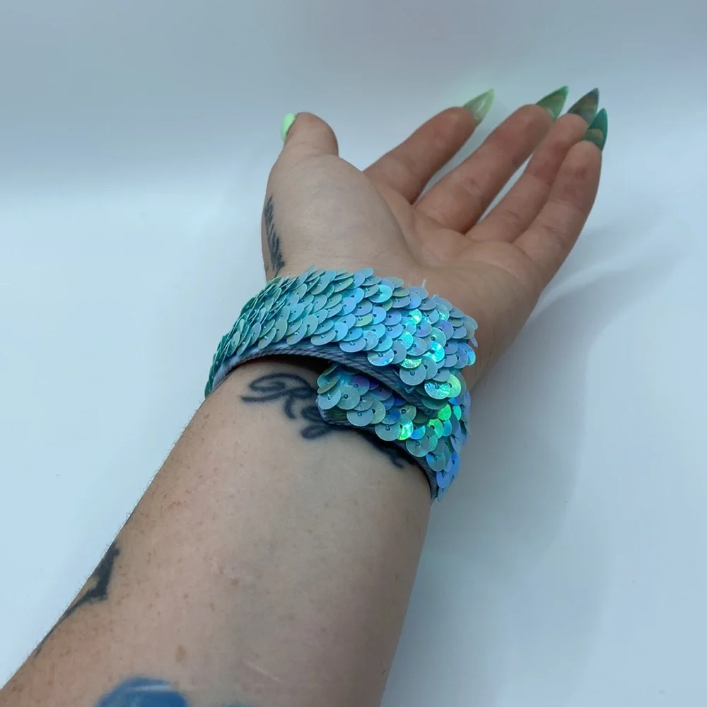 Vintage Sequin Snap Bracelet Y2K